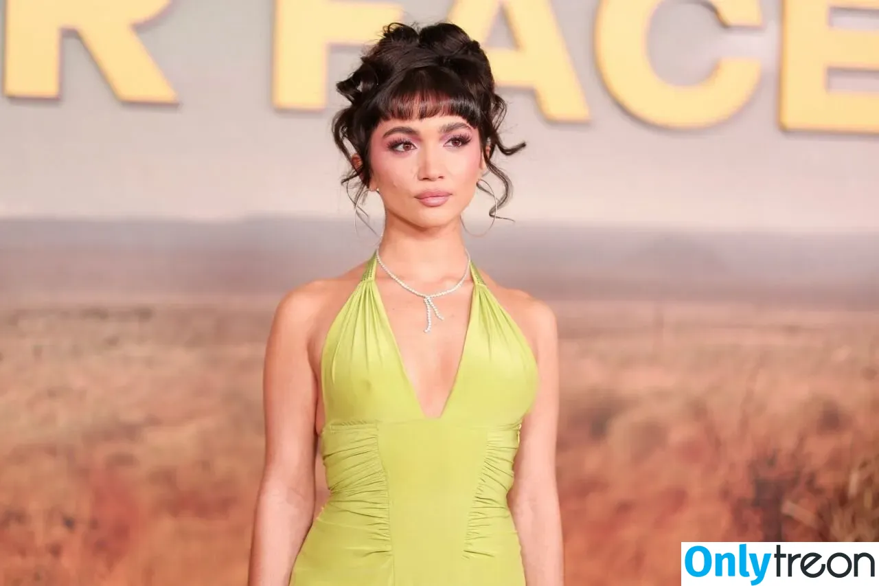 Rowan Blanchard nude photo #0308 (Simp Chat / rowanblanchard)