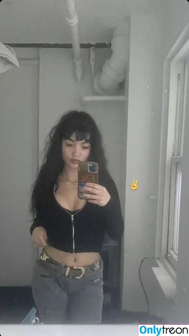 Rowan Blanchard nude photo #0318 (Simp Chat / rowanblanchard)
