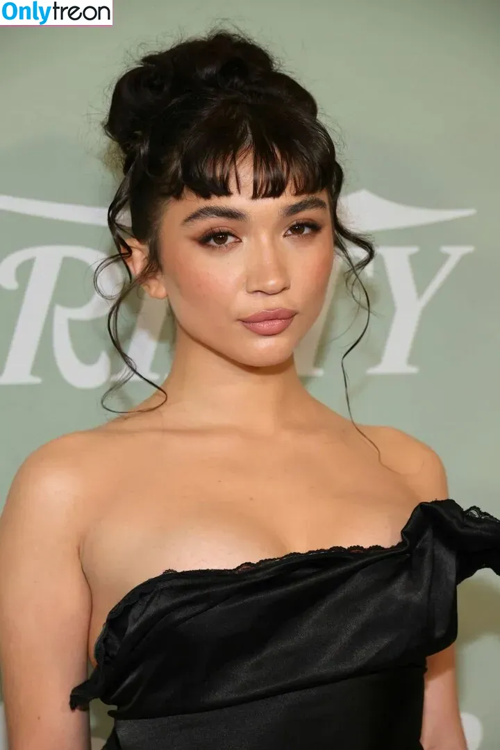 Rowan Blanchard nude photo #0361 (Simp Chat / rowanblanchard)
