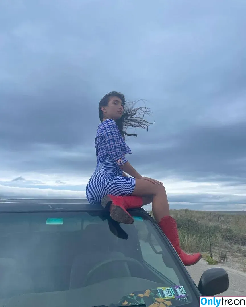 Rowan Blanchard голая photo #0426 (Simp Chat / rowanblanchard)