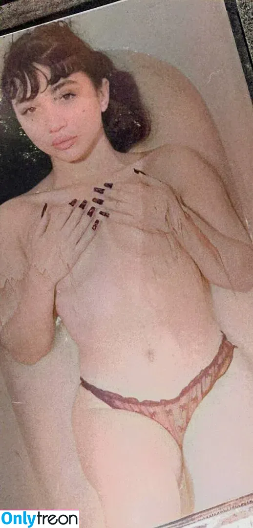 Rowan Blanchard голая photo #0496 (Simp Chat / rowanblanchard)