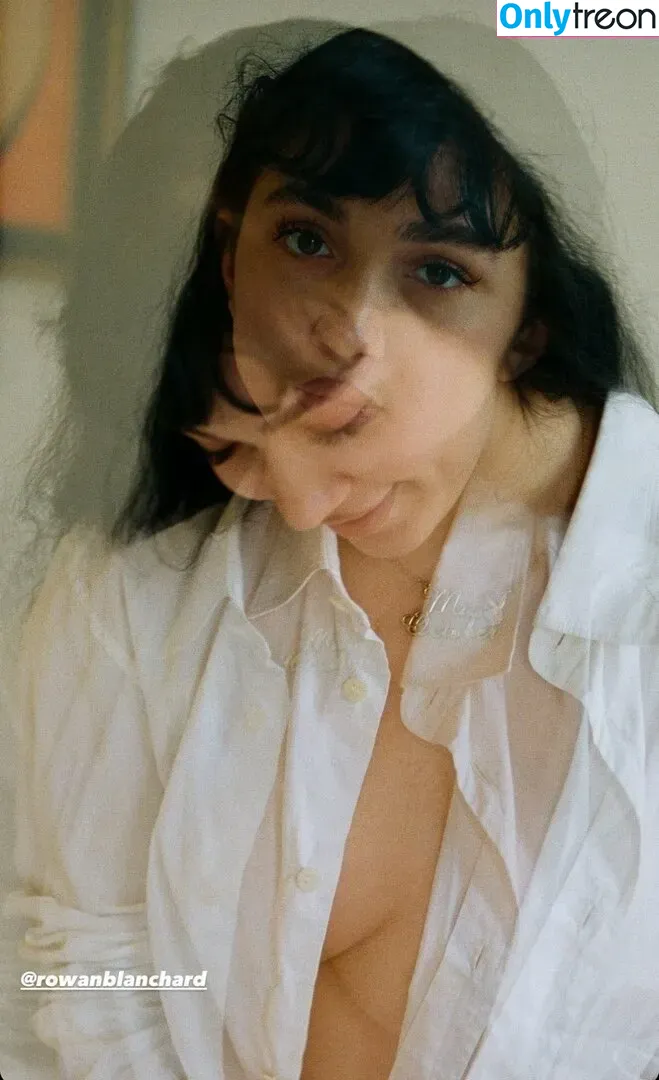 Rowan Blanchard голая photo #0519 (Simp Chat / rowanblanchard)