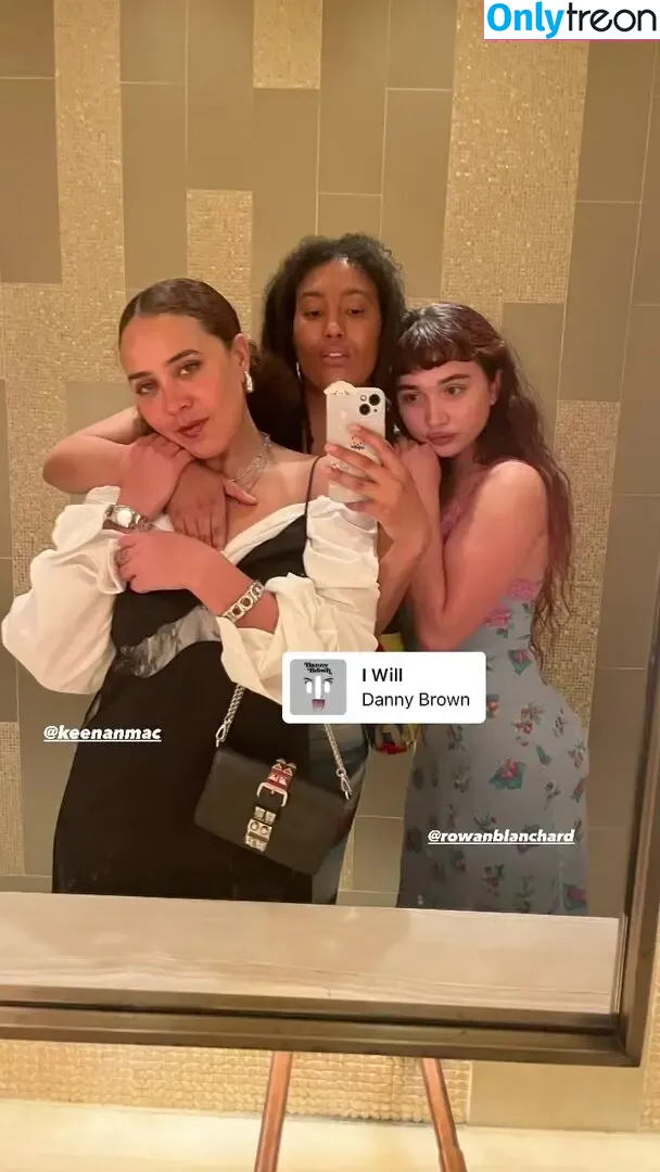 Rowan Blanchard nude photo #0647 (Simp Chat / rowanblanchard)