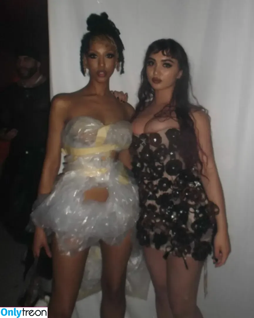 Rowan Blanchard nude photo #0659 (Simp Chat / rowanblanchard)