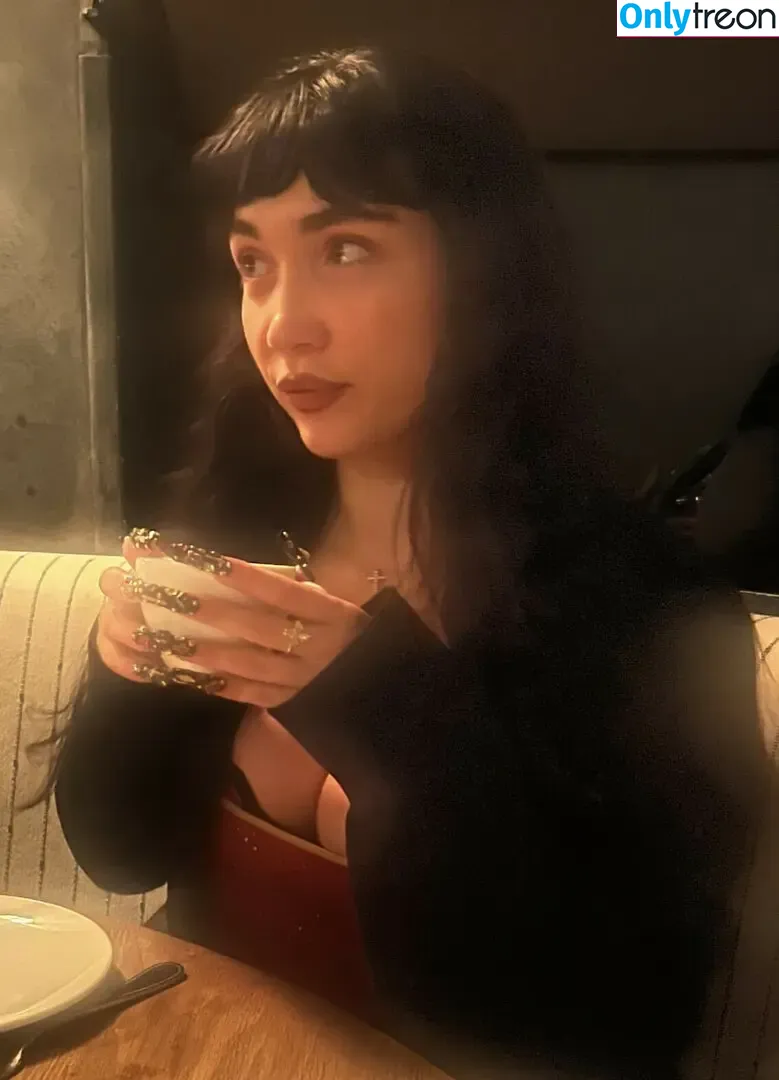 Rowan Blanchard nude photo #1028 (Simp Chat / rowanblanchard)