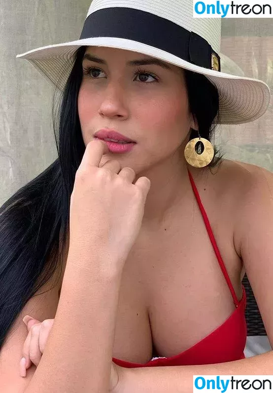 Roxana Ventura голая photo #0128 (roxanaventura / roxanaventuraa)