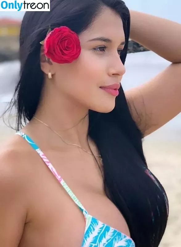 Roxana Ventura голая photo #0135 (roxanaventura / roxanaventuraa)
