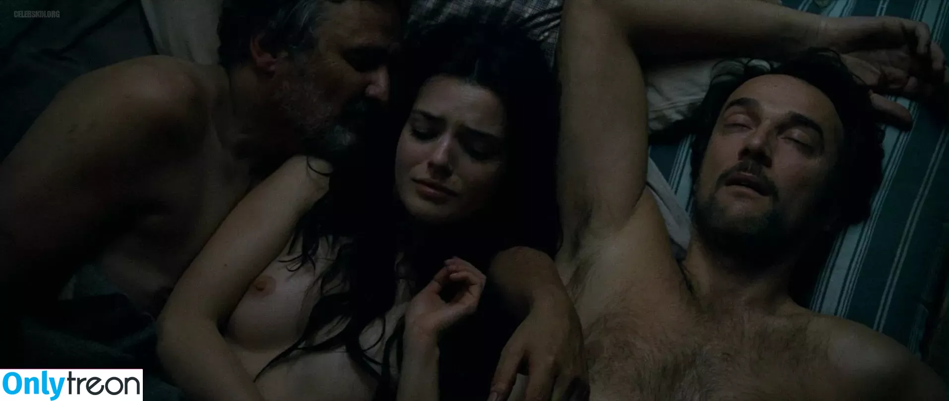 Roxane Mesquida nude photo #0009 (roxane_mesquida)