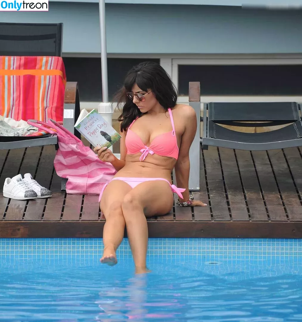 Roxanne Pallett nude photo #0178 (theroxannecarrion)
