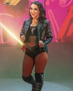 Roxanne Perez / Rok-C - WWE NXT / roxanne_wwe фото голая #0156