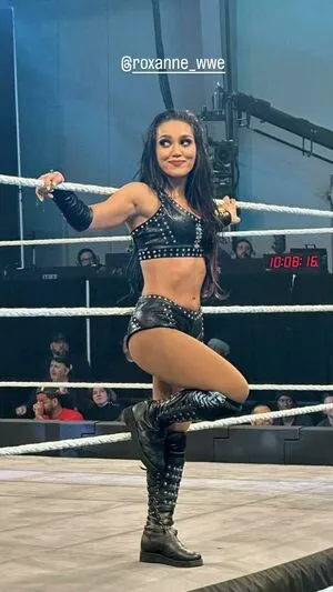 Roxanne Perez / Rok-C - WWE NXT / roxanne_wwe фото голая #0173