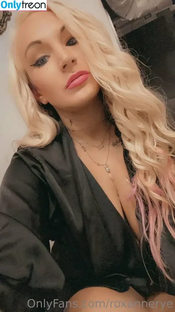 roxannerye голая photo #0037 (roxanne_emery)