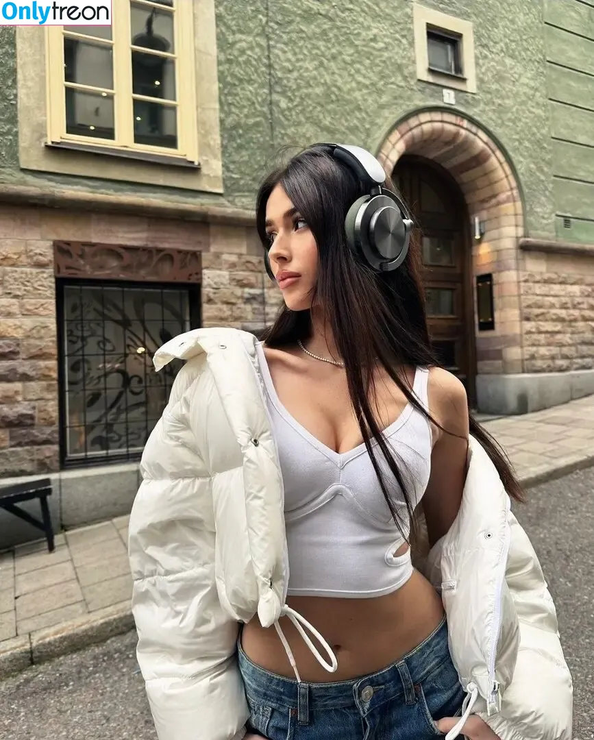 Roxie Węgiel nude photo #0001 (roxie_wegiel)