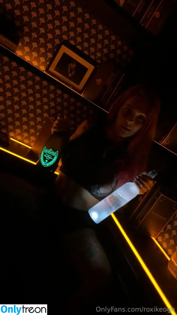 roxikeogh голая photo #0106 (roxikeoghmodel)