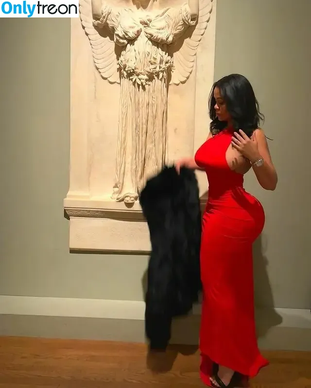 Roxsana Diaz nude photo #0021 (The Art Teacher / Toyboxdollz / roxdiaz)