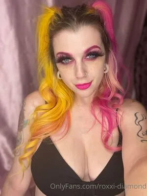 Roxxi Diamond / _roxxidiamond / roxxi-diamond / roxxidiamond nude photo #0064