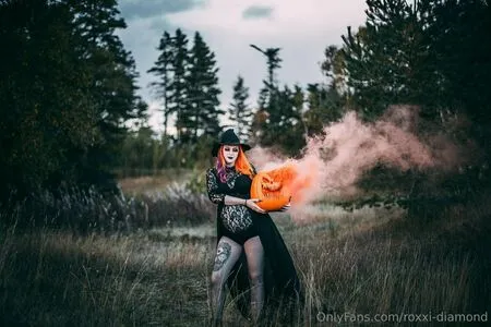 Roxxi Diamond / _roxxidiamond / roxxi-diamond / roxxidiamond фото голая #0114
