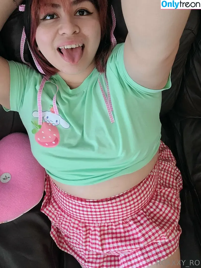 roxxxy_ro nude photo #0102 (roxxy__roxx_)