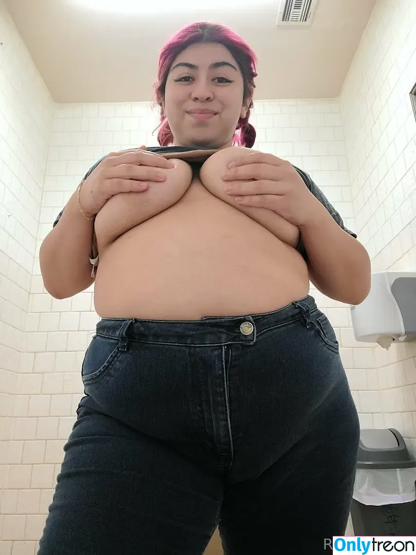 roxxxy_ro nude photo #0108 (roxxy__roxx_)
