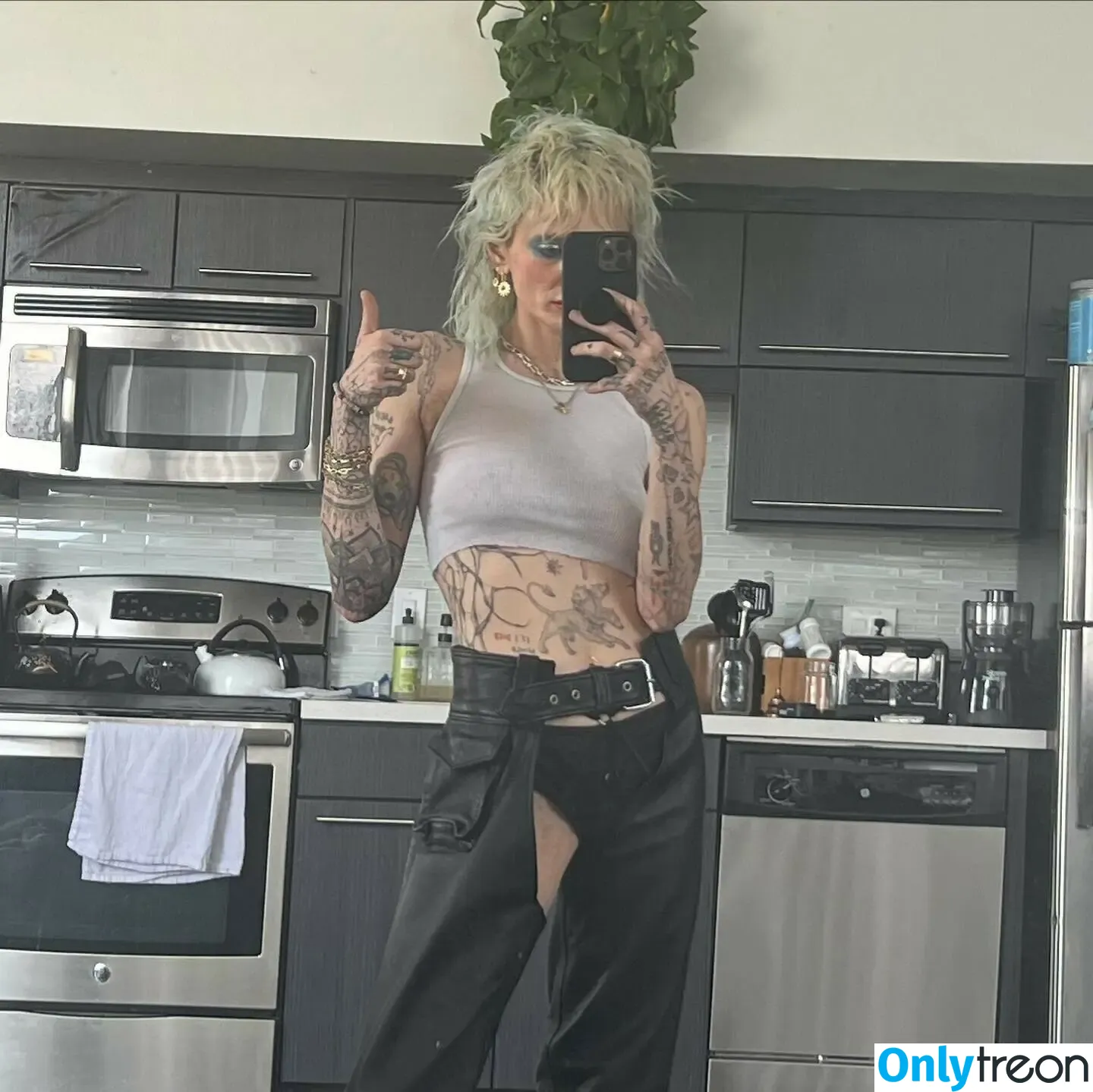 Royal & The Serpent nude photo #0007 (royalandtheserpent)