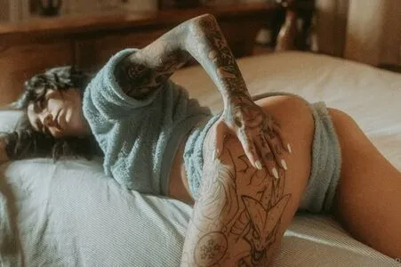 rrrxrrr / reneroxanneramirezxrr nude photo #0010