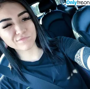 rrrxrrr / reneroxanneramirezxrr nude photo #0020