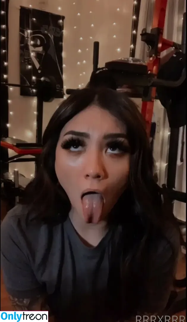 rrrxrrr nude photo #0024 (reneroxanneramirezxrr)