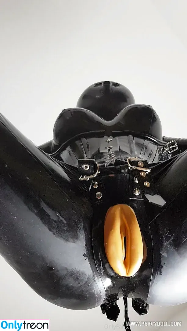 rubberdollemma голая photo #0030 (rubberdollemma)