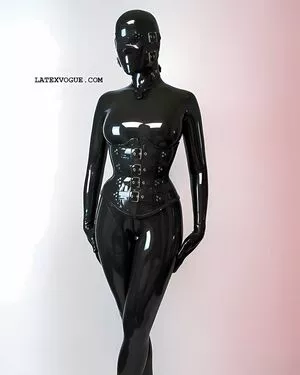 rubberhell / rubberterra nude photo #0022