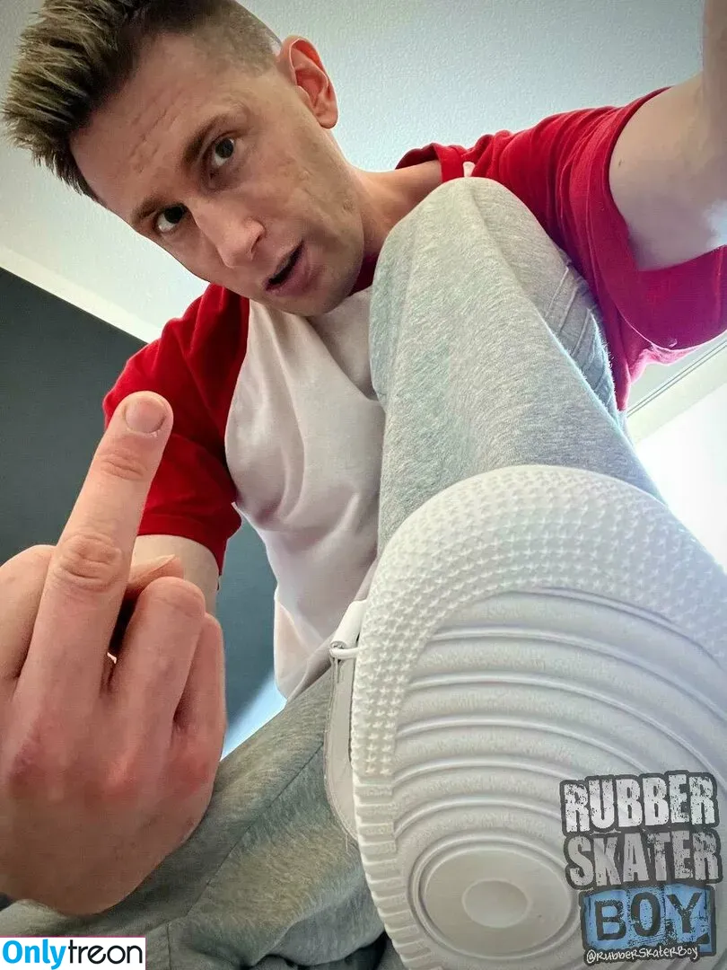 rubberskaterboy nude photo #0180 (rubberskaterboy)