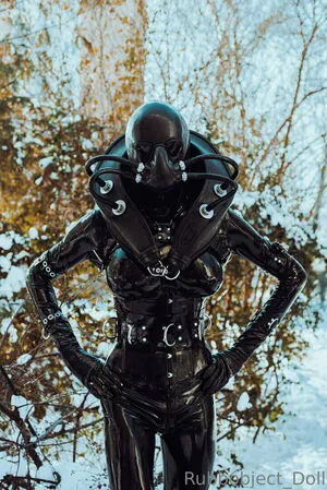 rubbobject_doll / fetishour_plus фото голая #0023