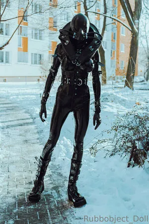 rubbobject_doll / fetishour_plus фото голая #0030