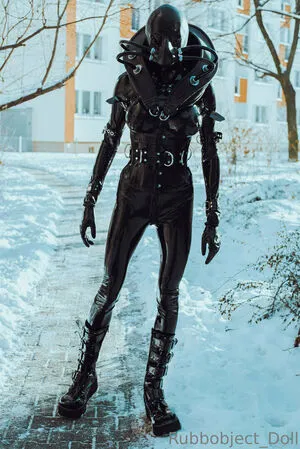 rubbobject_doll / fetishour_plus фото голая #0031