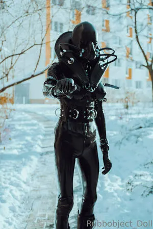 rubbobject_doll / fetishour_plus фото голая #0033