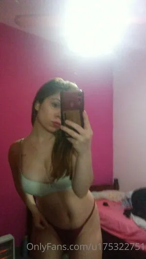 rubiacaliente29 / user6983739353837 nude photo #0009