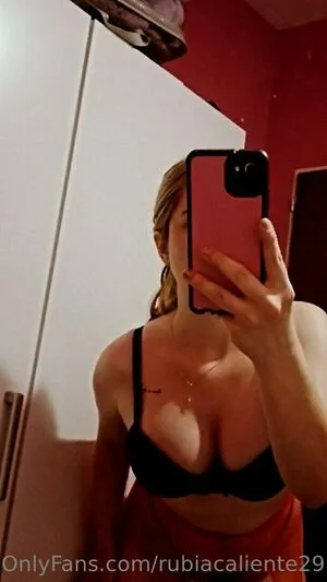 rubiacaliente29 / user6983739353837 nude photo #0036