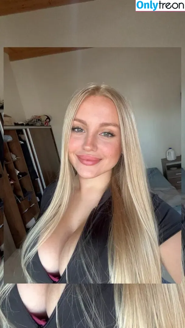 Rubiakat nude photo #0036 (Kathylewczuk / kathylewczukk)