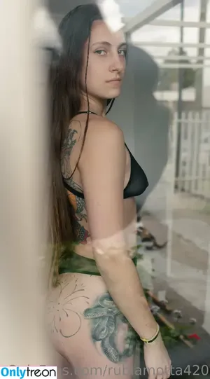  nude photo #0001