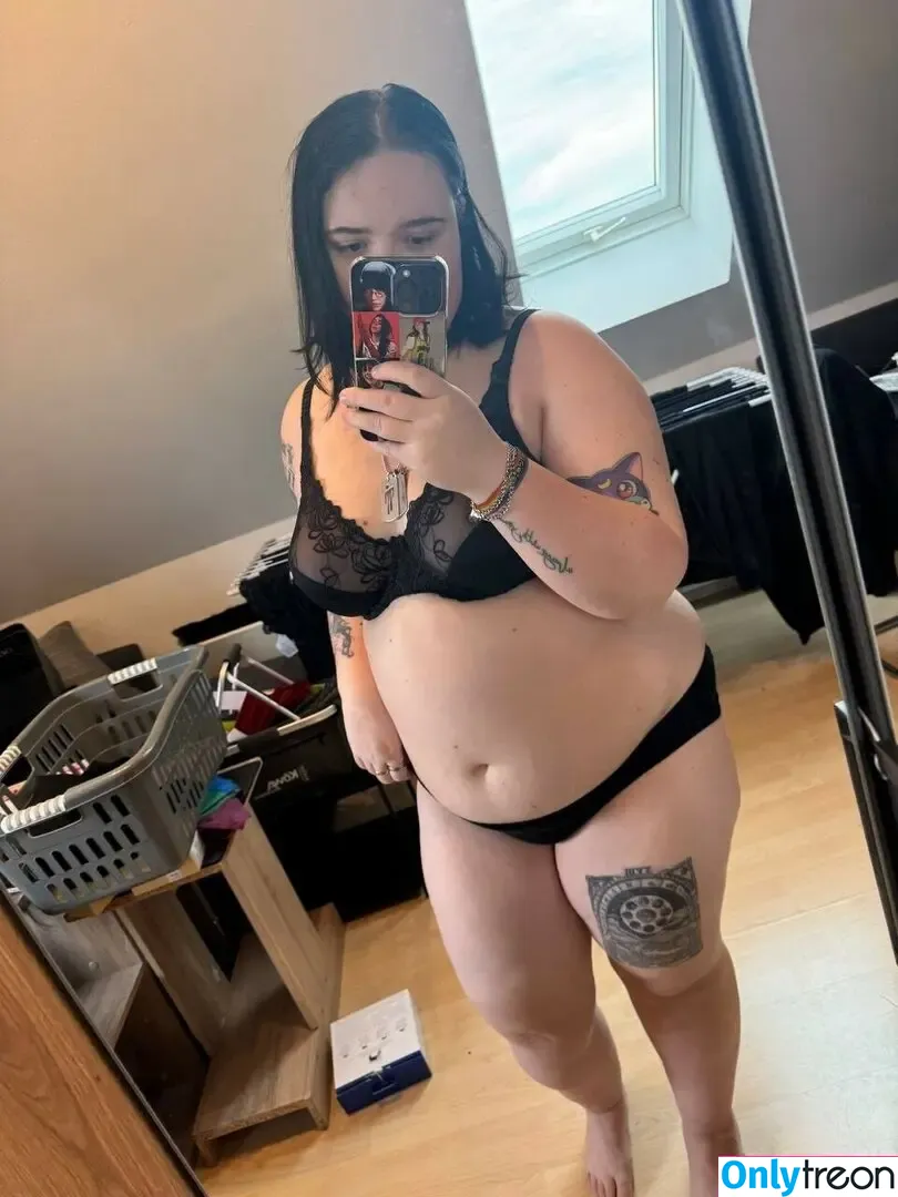 Ruby Parker голая photo #0005 (rubypaker / xorubyparker)