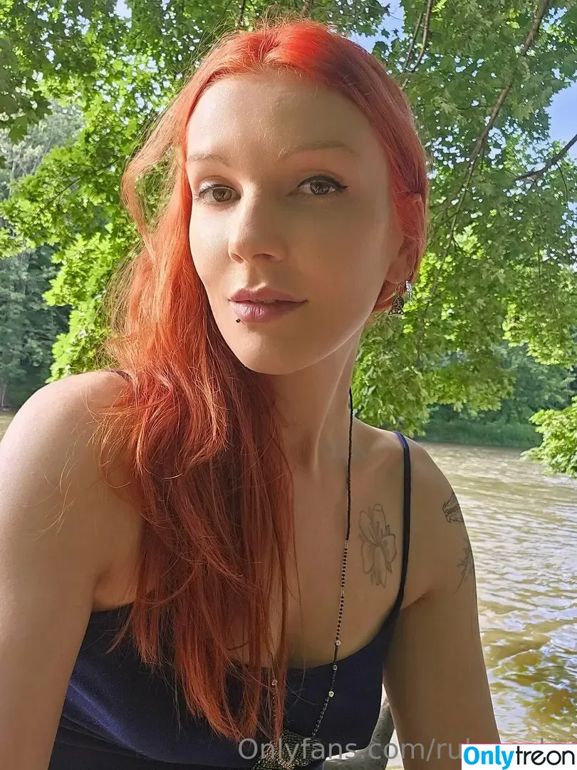 Ruby-Soho nude photo #0948 (realrubysoho / rubysohoforever)
