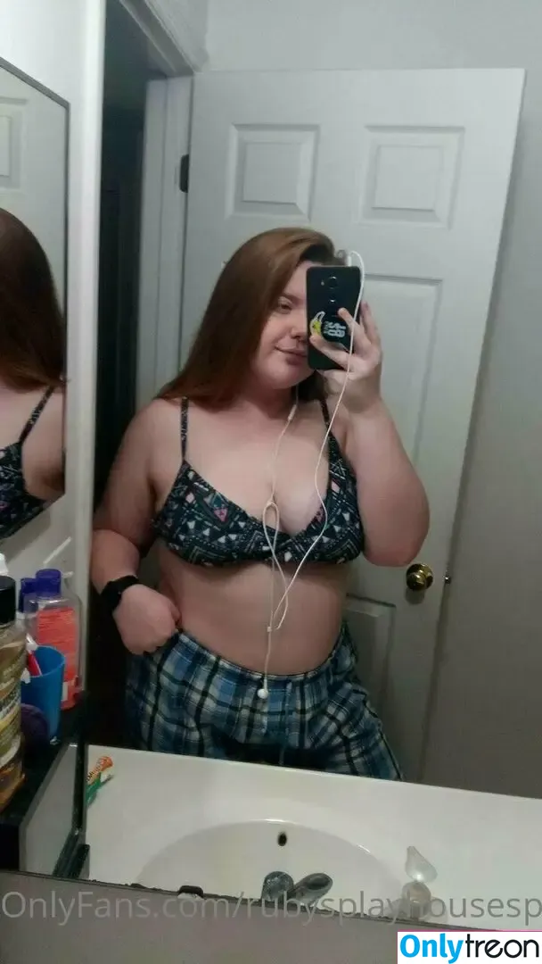 rubysplayhousespaid nude photo #0008 (ruby_house188)