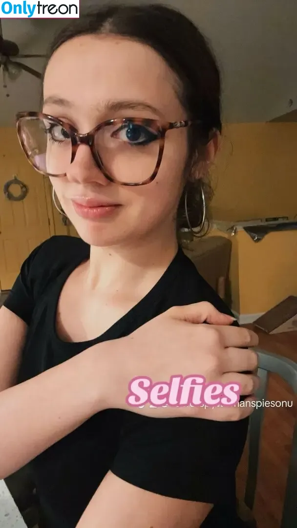 rubyvstiktok nude photo #0001 (redsruby666 / rubyvstheworld)