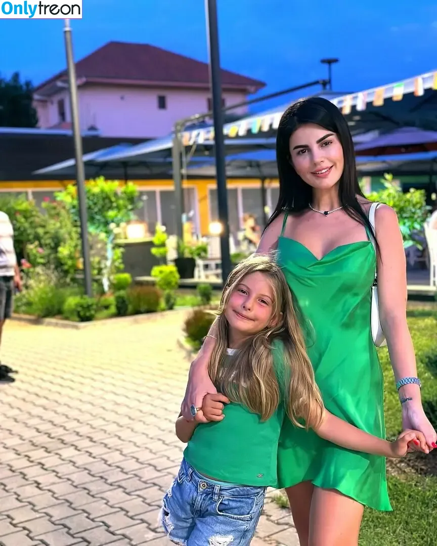 Rudina Dembacaj nude photo #0172 (rudinadembacaj)