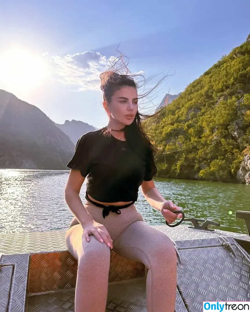 Rudina Dembacaj nude photo #0184 (rudinadembacaj)