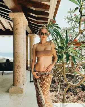 Rumer Willis / RumerWillis / therue фото голая #0218