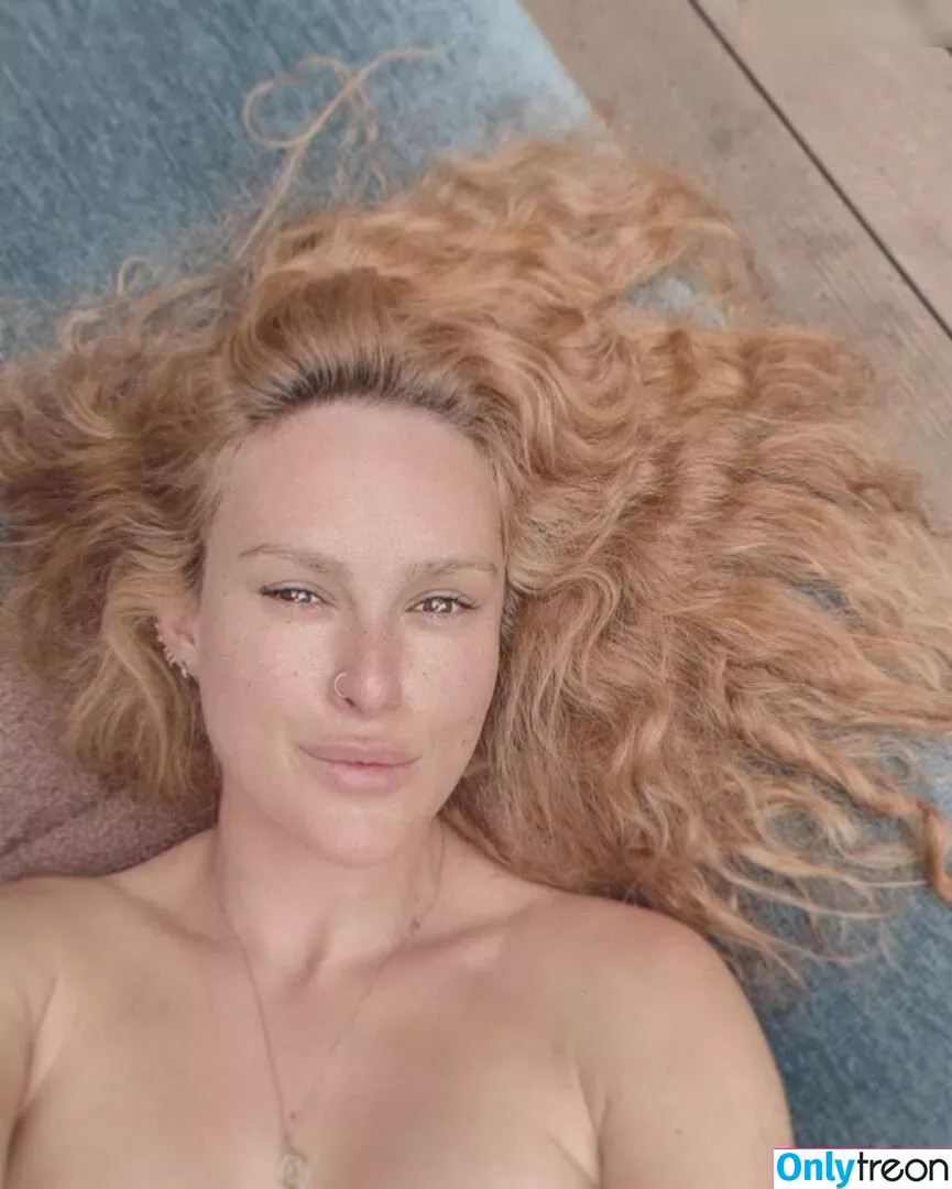 Rumer Willis nude photo #0266 (RumerWillis / therue)