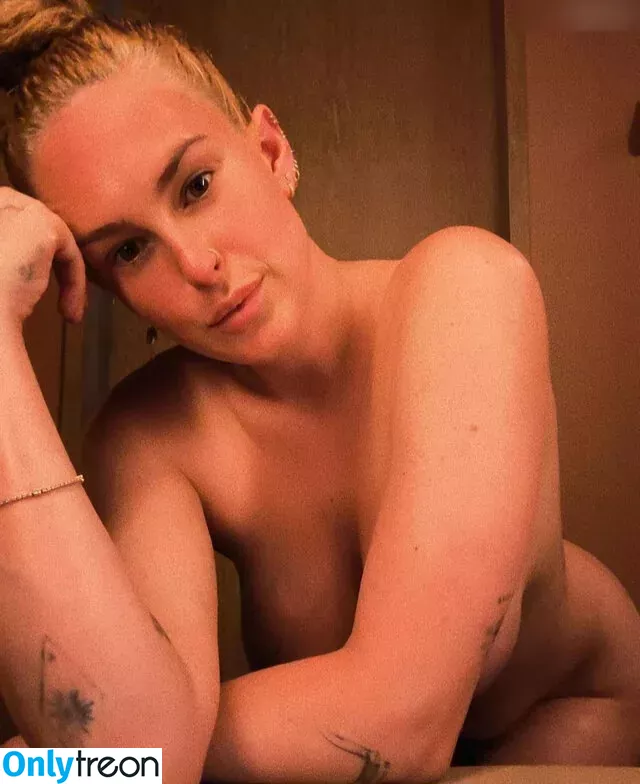 Rumer Willis голая photo #0328 (RumerWillis / therue)