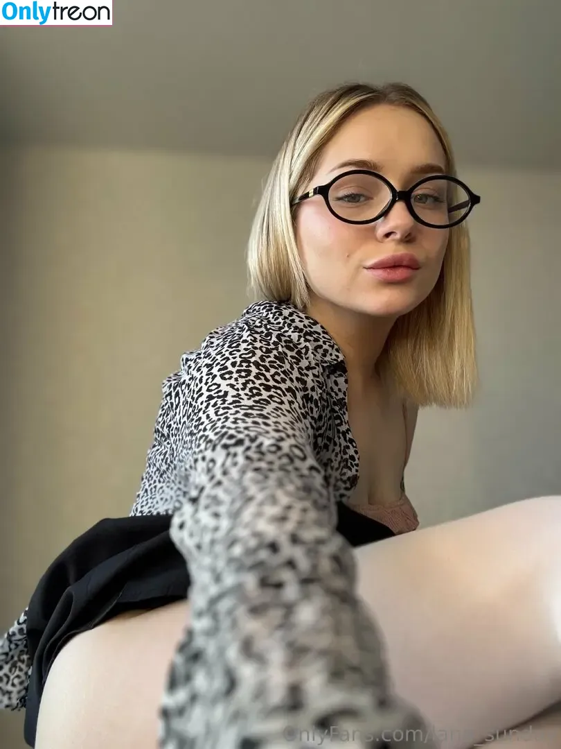 rus_lana nude photo #0040 (la_ruslana)