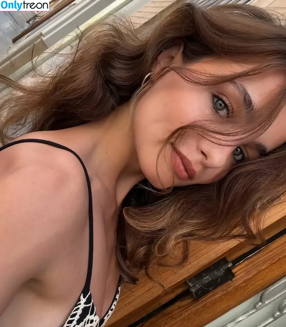 Ruxandra Porojnicu nude photo #0061 (ruxandraporojnicu)