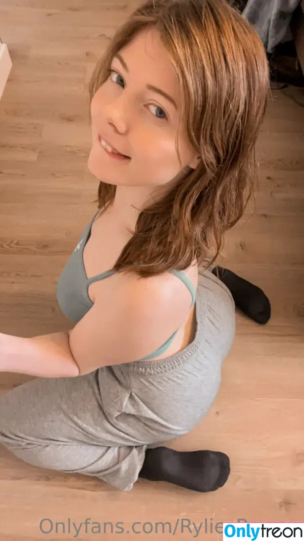 Rylie Rowan nude photo #1583 (Rylie_Rowan / rylie_rowan_vip / rylie_rowannn)